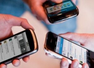Какой смартфон подарить десятилетнему ребенку