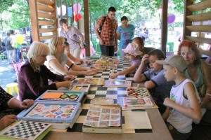 Парк Кузьминки приглашает: открылась новая летняя читальня