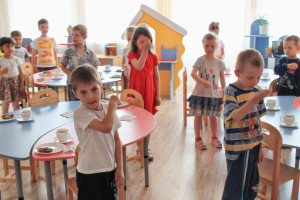 Дети врачей будут поступать в детский сад без очереди