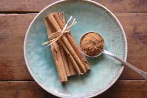 чем вредна корица